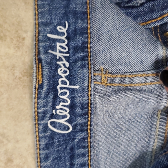 Women's denim shorts - Picture 2 of 5